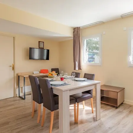 Appart'city Classic Acropolis 3*