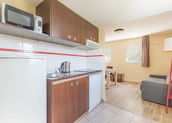 Appart'city Classic Acropolis 3*